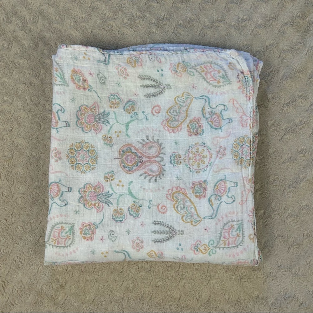 Angel Dear Boho Elephant Floral Baby Swaddle Blanket Bamboo Cotton Blend White